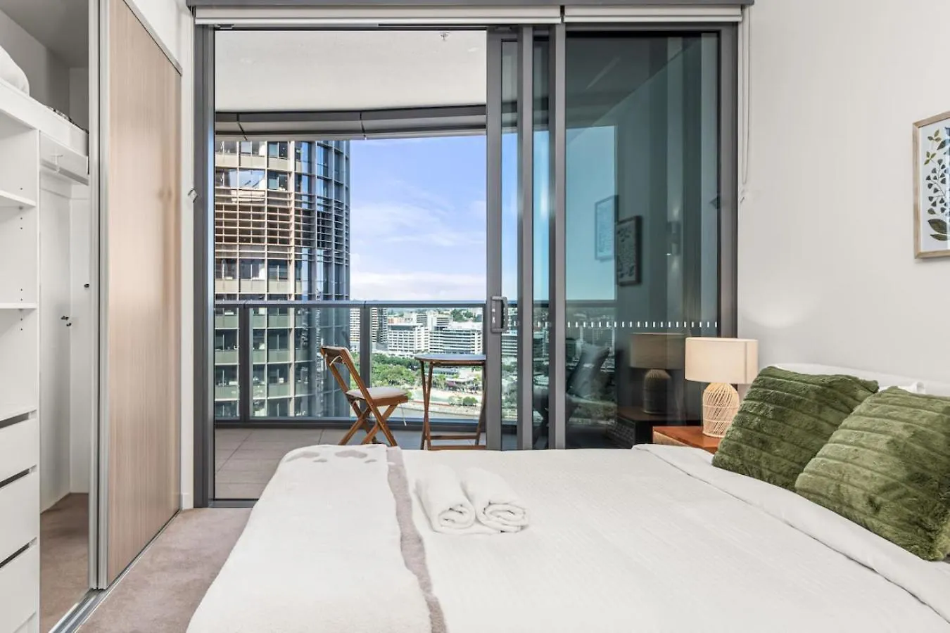 Apartment Modern 1Br Apt In Prime Queens Wharf Location Brisbane Australia